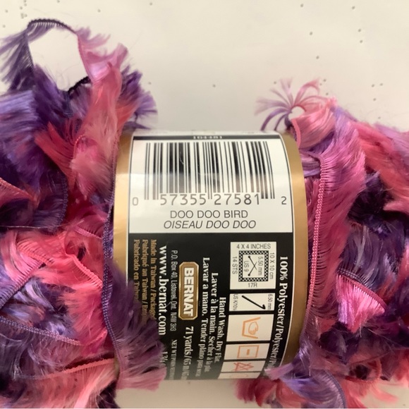 BERNAT BOA NOUVEAU EYELASH YARN, 1 skein, Doo Doo Bird Color - Picture 4 of 6